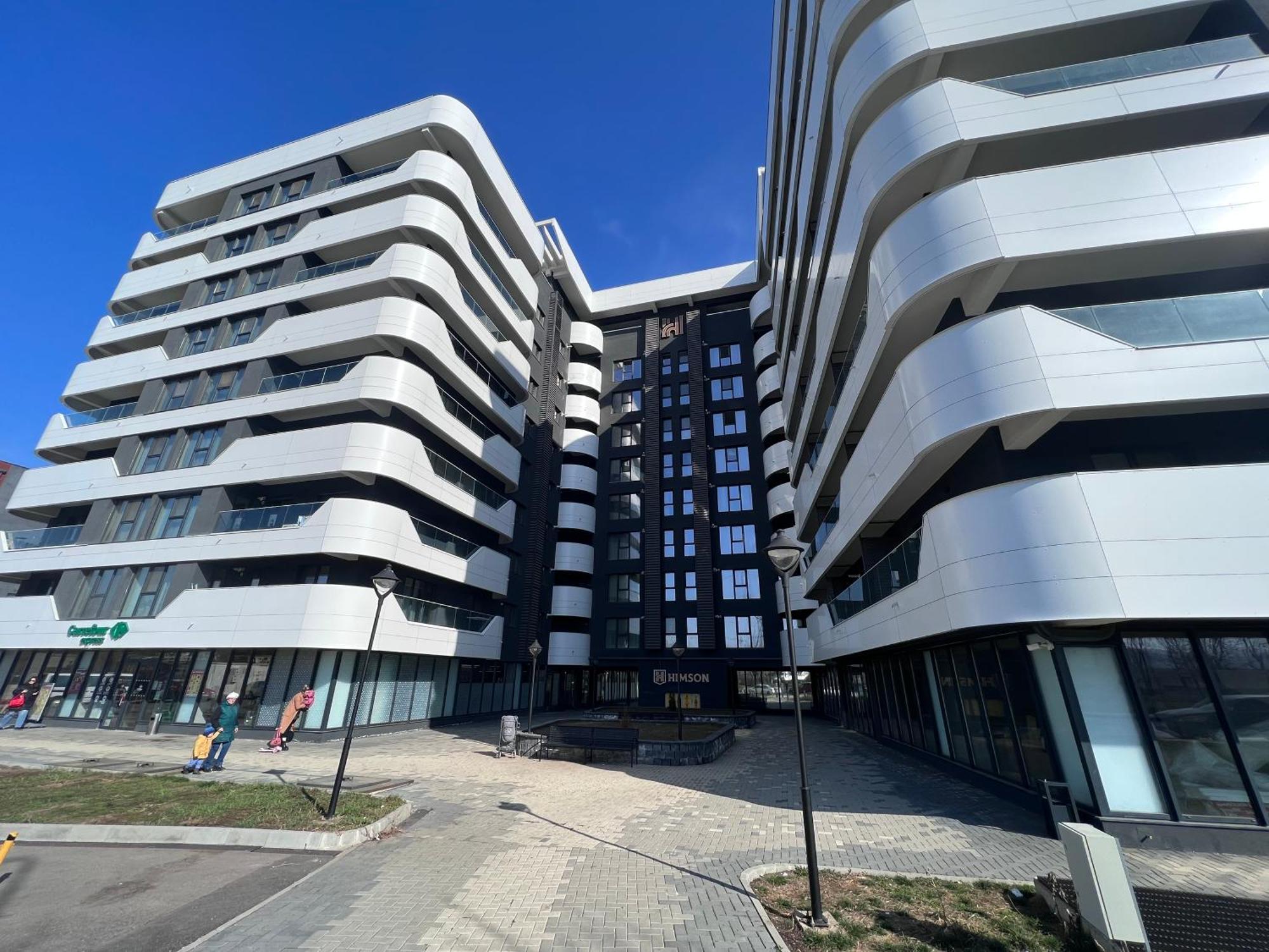 Airport Flyhub Chic Apartment Iasi Exterior photo