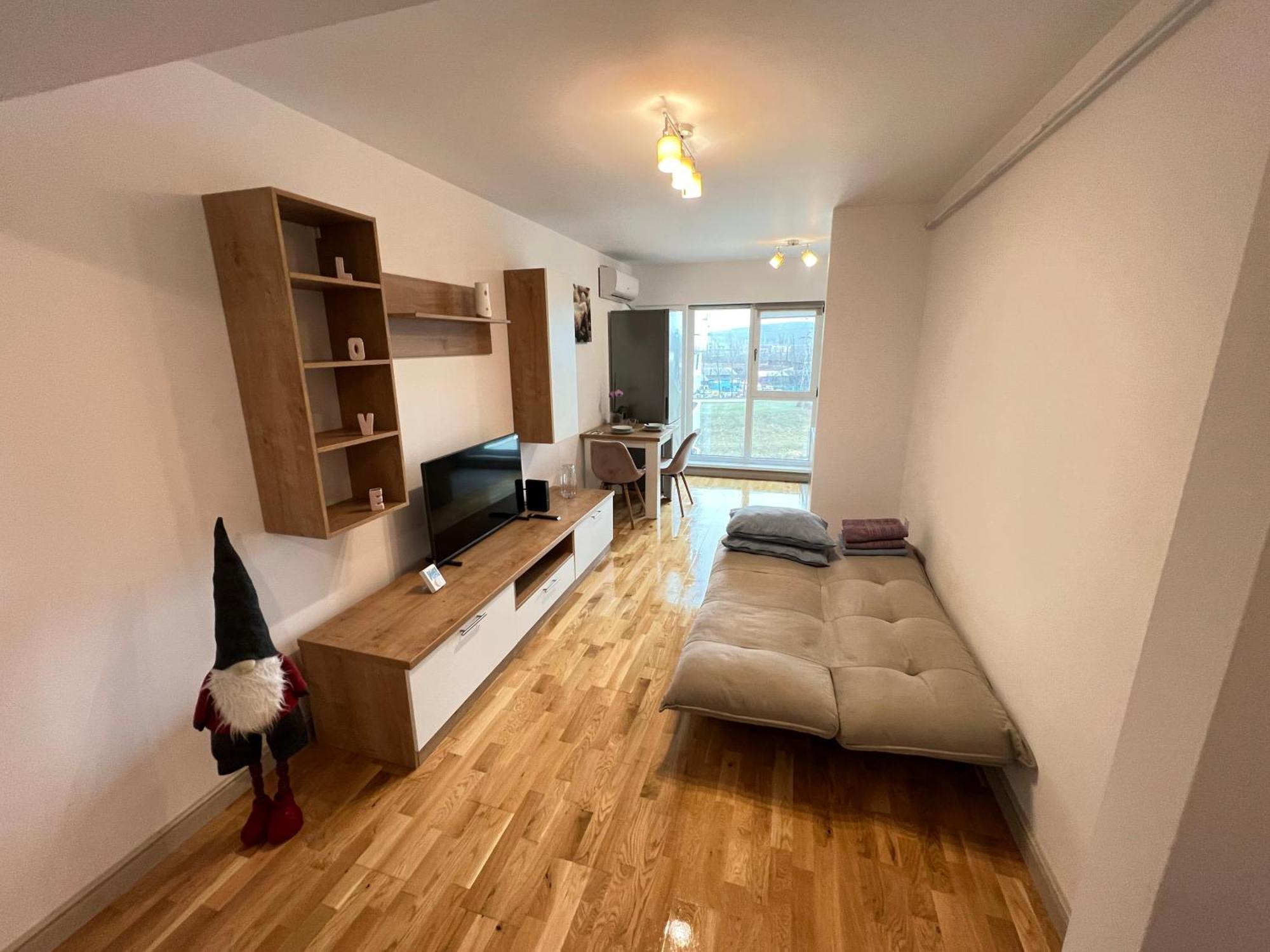 Airport Flyhub Chic Apartment Iasi Exterior photo